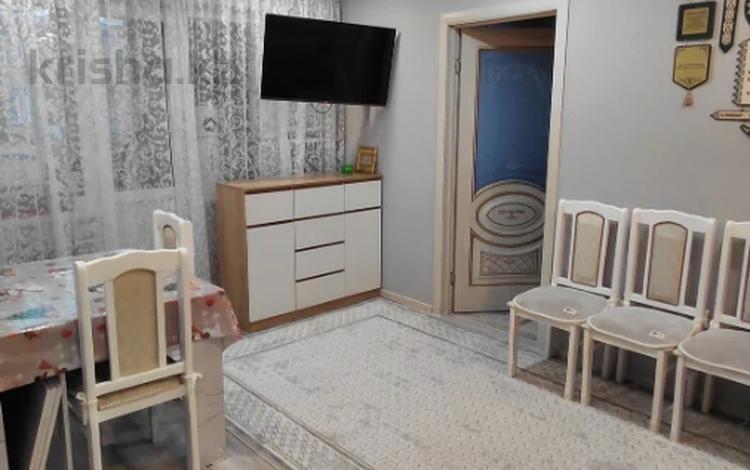 2-комнатная квартира · 44 м² · 4/5 этаж, 12-й микрорайон 40 за 9.4 млн ₸ в Караганде, Алихана Бокейханова р-н — фото 2