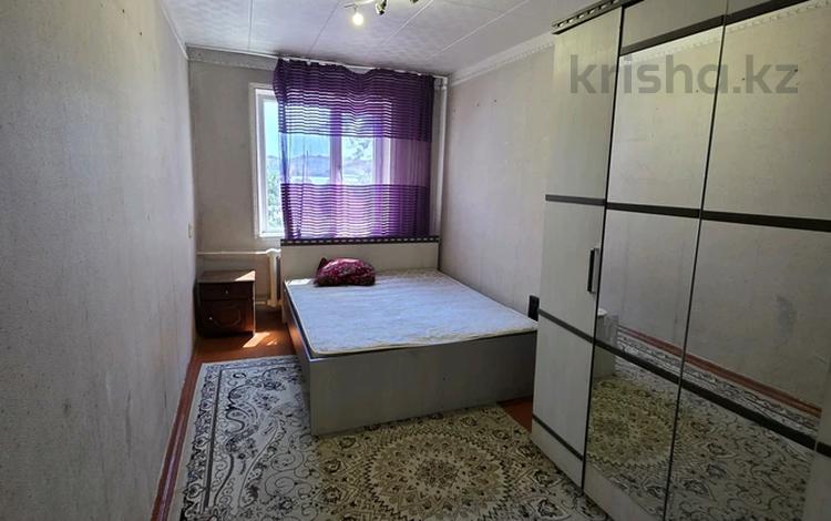 3-комнатная квартира · 60 м² · 4/4 этаж, МОЛДАГУЛОВОЙ — РЕСПУБЛИКА за 130 000 ₸ в Шымкенте, Аль-Фарабийский р-н — фото 2