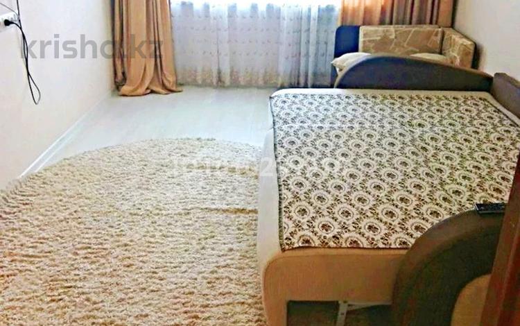 1-бөлмелі пәтер · 33 м², Жаңа қала ш/а., Ерубаева 48/1, бағасы: 9 000 ₸ в Караганде, Казыбек би р-н — фото 2
