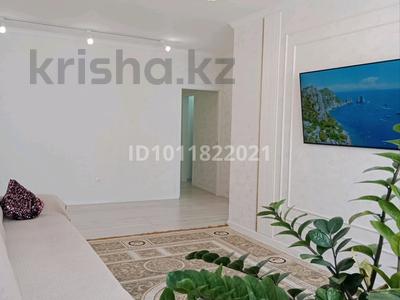 3-комнатная квартира · 85 м² · 7/12 этаж, Кабанбай батыра 42 за 30 000 ₸ в Астане, Есильский р-н