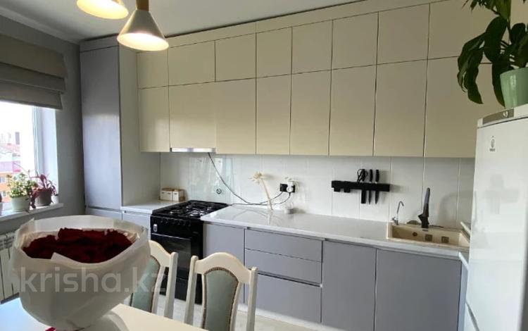 2-комнатная квартира · 70.8 м² · 8/9 этаж, мкр. Алтын орда 11д за 28.5 млн ₸ в Актобе — фото 2