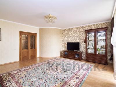 4-бөлмелі пәтер · 163.9 м² · 9/9 қабат, Уалиханова 9/1, бағасы: 65 млн ₸ в Астане
