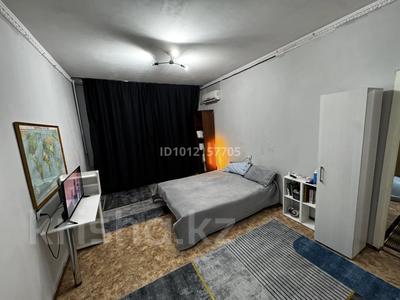 1 бөлме · 32 м² · 3/5 қабат, 20 линия 46 — Сатпаева Розыбакиева, бағасы: 90 000 〒 в Алматы, Бостандыкский р-н