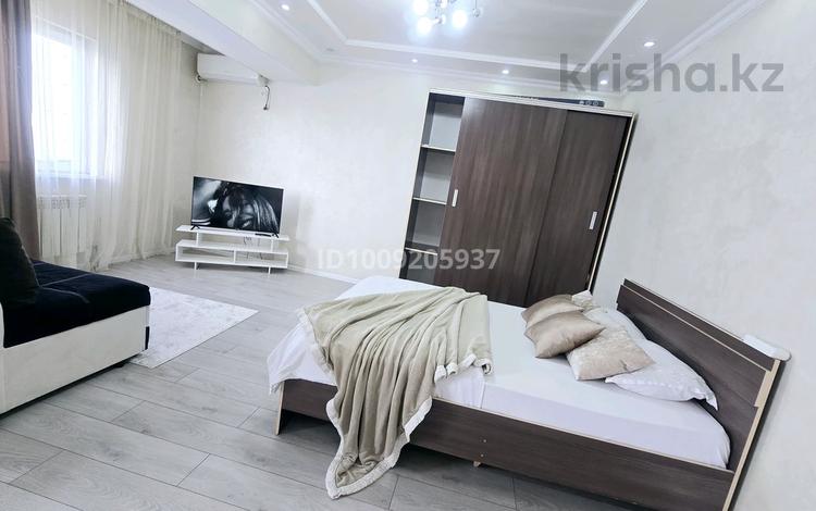 1-комнатная квартира · 43 м² · 9/9 этаж, мкр Айнабулак-2 — Палладина Жумабаева за 18 000 〒 в Алматы, Жетысуский р-н — фото 31