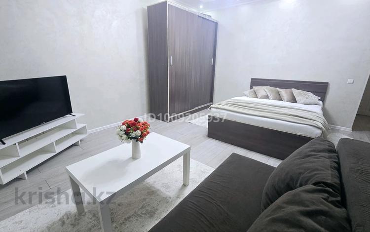 1-комнатная квартира · 43 м² · 9/9 этаж, мкр Айнабулак-2 — Палладина за 17 000 ₸ в Алматы, Жетысуский р-н — фото 37