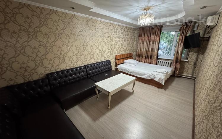 2-бөлмелі пәтер · 50 м² · 1/5 қабат, Жангельдина 18, бағасы: 130 000 ₸ в Шымкенте, Аль-Фарабийский р-н — фото 2