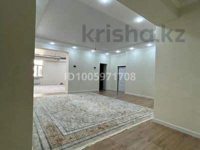 5-бөлмелі пәтер · 180 м² · 5/13 қабат, 16-й мкр 84, бағасы: 74 млн ₸ в Актау