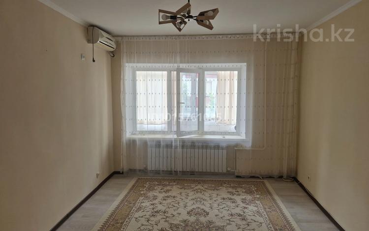 3-комнатная квартира · 60 м² · 2/5 этаж, Сырым Датов 13 за 160 000 ₸ в Атырау — фото 2