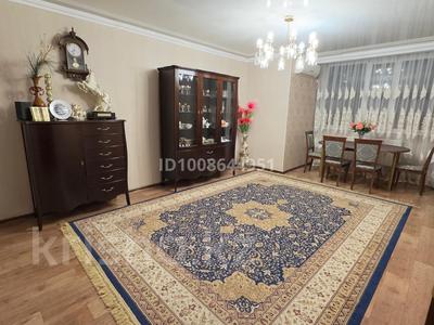 6-комнатная квартира · 190 м² · 1/5 этаж, мкр Женис за 60 млн 〒 в Уральске