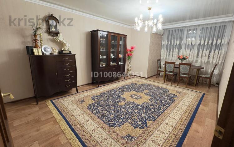 6-комнатная квартира · 190 м² · 1/5 этаж, мкр Женис за 60 млн 〒 в Уральске — фото 2