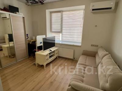 3-бөлмелі пәтер · 52 м² · 9/9 қабат, Толе би 65, бағасы: 38 млн ₸ в Астане, Есильский р-н
