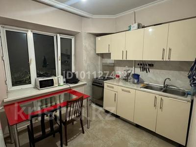2-бөлмелі пәтер · 60 м² · 3/5 қабат, Уалиханова 107, бағасы: 300 000 ₸ в Алматы, Медеуский р-н