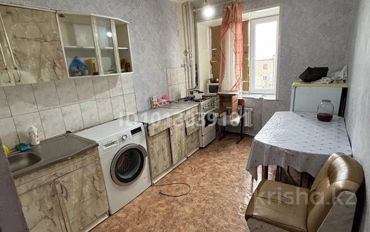 1-комнатная квартира · 36 м² · 6/9 этаж, Курмангазы 33 за 7.2 млн ₸ в Уральске — фото 2