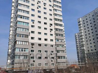 2-комнатная квартира, 70 м², 7/16 этаж, мкр Мамыр-1 29 за 42 млн 〒 в Алматы, Ауэзовский р-н