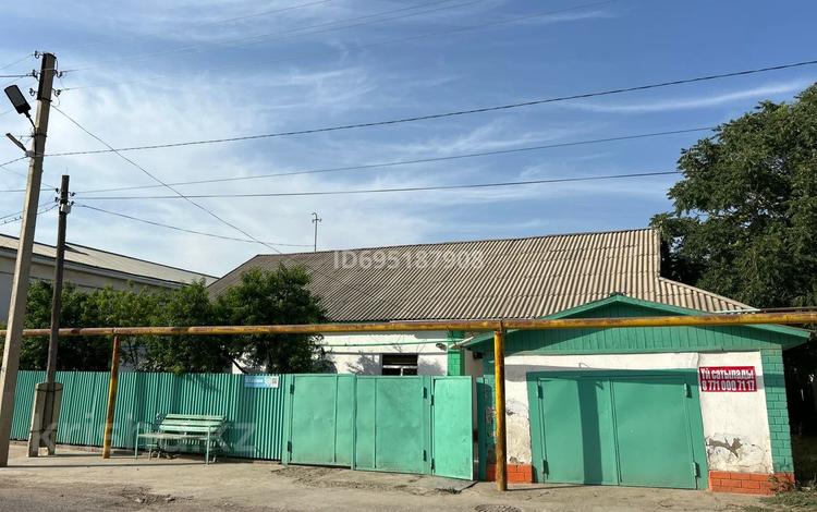 Отдельный дом · 6 комнат · 205 м² · 8 сот., Уалиханов 30 за 28 млн 〒 в Жетысае — фото 2