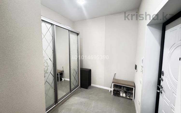 1-комнатная квартира · 42 м² · 12/12 этаж, Чингиз Айтматов 60 за 250 000 ₸ в Астане, Нура р-н — фото 2