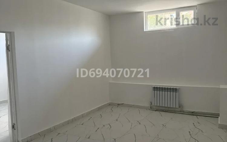 Офисы · 50 м² за 125 000 〒 в Актау, 19-й мкр — фото 2