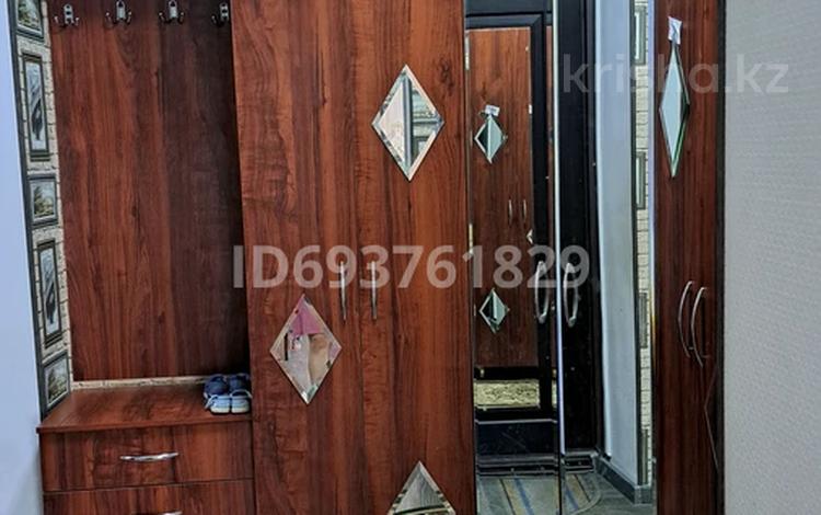 3-комнатная квартира · 62.8 м² · 2/4 этаж, Казбекова 10 — Находится рядом с налоговой за 22 млн ₸ в Балхаше — фото 2