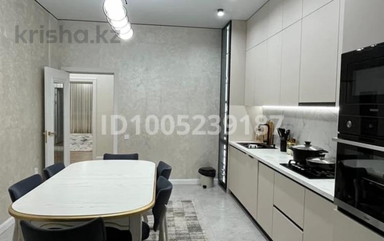 4-бөлмелі пәтер · 136 м² · 9/9 қабат, мкр. Алтын орда, Алия Молдагулова, бағасы: 62 млн ₸ в Актобе — фото 2