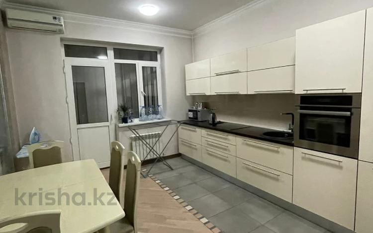 1-комнатная квартира, 54 м², 14/16 этаж, Абая — Тургут Озала