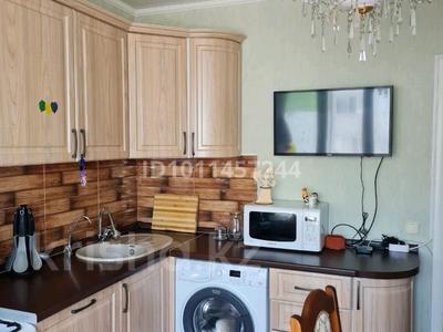 3-бөлмелі пәтер · 83.4 м² · 4/5 қабат, мкр Кадыра Мырза-Али 4, бағасы: 35 млн 〒 в Уральске