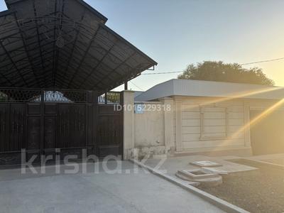 Отдельный дом · 6 комнат · 180 м² · 0.8 сот., Шәмші Қалдаяков 6 — Возле школы Дарын, 1 мкр за 45 млн ₸ в Шардара