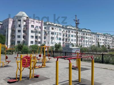 4-бөлмелі пәтер · 90 м² · 3/5 қабат, Тауелсиздик 1, бағасы: 180 000 〒 в 