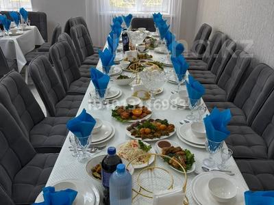 Дом · 5 комнат · 200 м², Айтматова 7 — Молодежная за 100 000 ₸ в Уральске