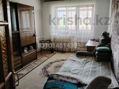 2-комнатная квартира · 70 м² · 5/5 этаж, мкр Орбита-1, Навои 300 за 400 000 ₸ в Алматы, Бостандыкский р-н