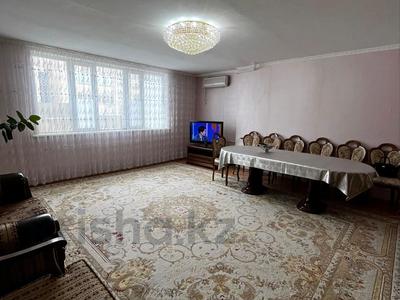 4-бөлмелі пәтер · 91 м² · 4/5 қабат, 15-й мкр 25, бағасы: 26 млн ₸ в Актау