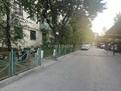 5-бөлмелі пәтер · 124 м² · 5/5 қабат, Нұрсәт ш/а 35 — Назарбекова, бағасы: 300 000 ₸ в Шымкенте, Каратауский р-н
