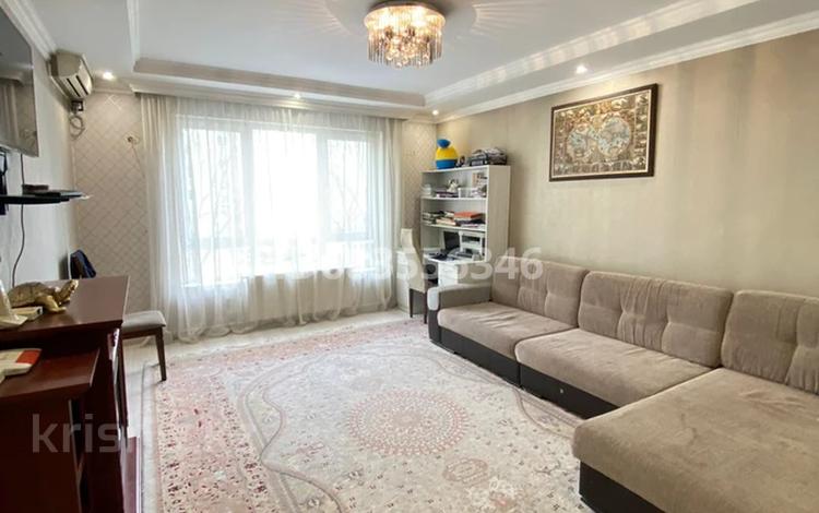2-комнатная квартира, 65 м², 2/9 этаж помесячно, мкр Аккент за 280 000 〒 в Алматы, Алатауский р-н — фото 2