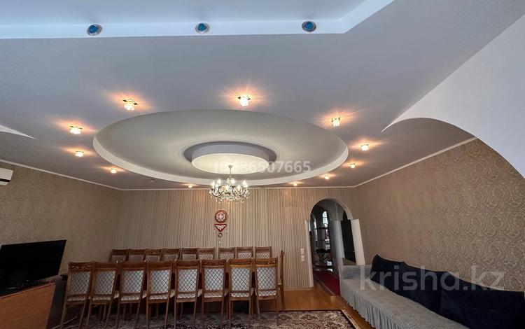 3-бөлмелі пәтер · 135 м² · 6/6 қабат, Сарайшык 79/2 — ТД Кристалл, бағасы: 45 млн ₸ в Уральске — фото 2