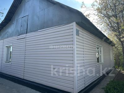 Отдельный дом · 4 комнаты · 90 м² · 12 сот., ДП Дружба 141 — Жай Төбе магазин за 15.5 млн ₸ в Усть-Каменогорске, Ульбинский