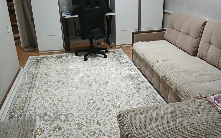 2-комнатная квартира · 51 м² · 2/2 этаж, 19 линия дом8 за 11 млн ₸ в Семее — фото 2