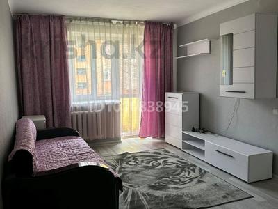 1-комнатная квартира · 29 м² · 2/3 этаж, мкр Алтай-1 12 за 200 000 〒 в Алматы, Турксибский р-н