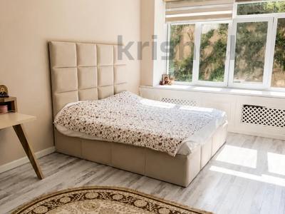 3-комнатная квартира · 90 м² · 1/4 этаж, Омарова 35/1 за 550 000 ₸ в Алматы, Медеуский р-н