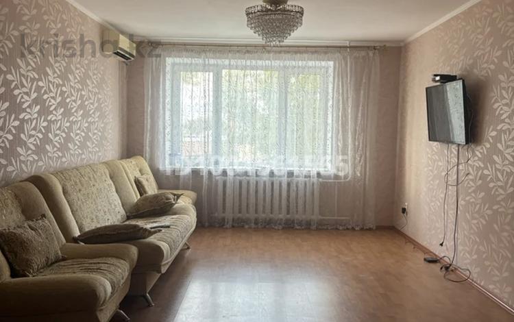 4-комнатная квартира · 78 м² · 4/5 этаж, Абая 40 за 200 000 〒 в Уральске — фото 16