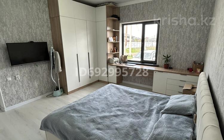 Отдельный дом · 5 комнат · 170 м² · 5 сот., Аманжолова 26 за 75 млн ₸ в Туздыбастау (Калинино) — фото 14