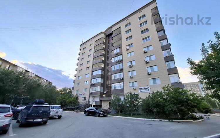 2-бөлмелі пәтер · 97.6 м² · 3/9 қабат, Лев Владимирский 7а, бағасы: 39 млн ₸ в Атырау, мкр Авангард-4 — фото 2
