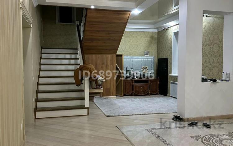 Отдельный дом · 4 комнаты · 296 м² · 8 сот., Ынтымак 10 за 100 млн ₸ в  — фото 2
