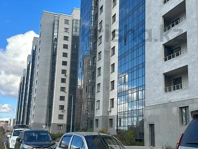 3-комнатная квартира · 100 м² · 8/13 этаж, Нарикбаева 6 — Кыз Жибек и Улпан за 45 млн ₸ в Астане, Нура р-н
