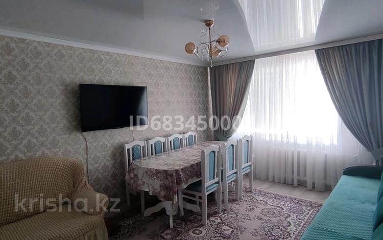 4-комнатная квартира, 80 м², 4/5 этаж, 7 мкр 9 за 20 млн 〒 в Лисаковске — фото 2