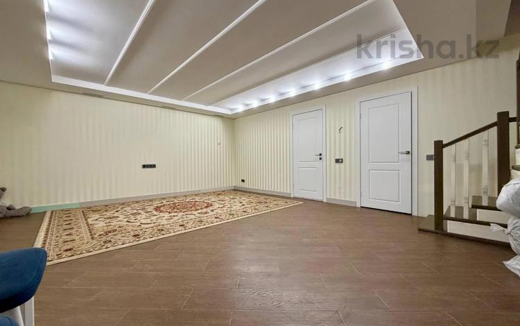 Үйдің бір бөлігі · 5 бөлме · 200 м² · 6 жүзд., Туран 21/2, бағасы: 169 млн ₸ в Астане, Есильский р-н — фото 2