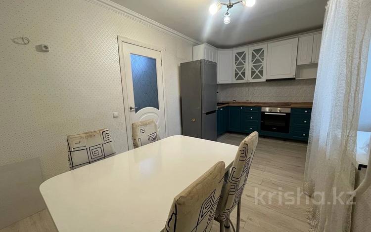 3-бөлмелі пәтер · 79.9 м² · 8/10 қабат, жургенов — Распашонка, бағасы: 33.5 млн ₸ в Астане, Сарайшык р-н — фото 4