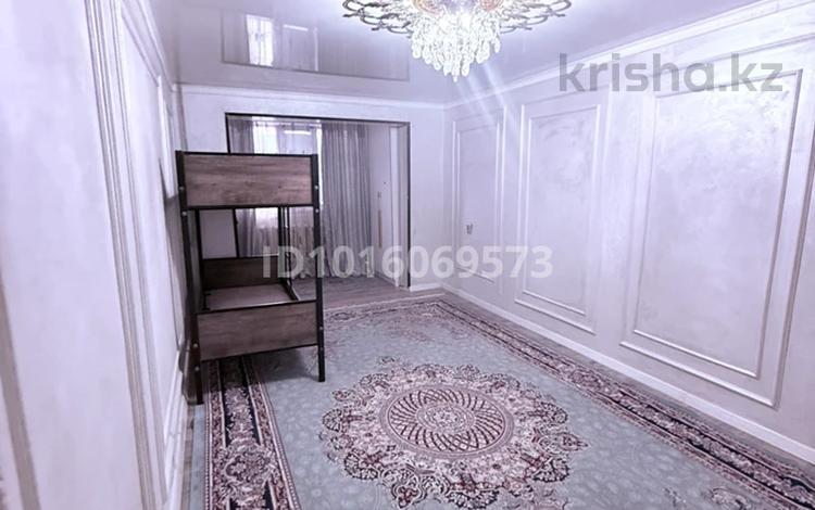 2-комнатная квартира · 65 м² · 1/5 этаж, Абіразақов 44 за 9.5 млн ₸ в Арыси — фото 2