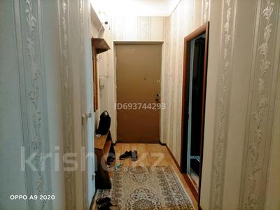 2-комнатная квартира, 51 м², 2/3 этаж, 1 май — 1мая Кремлёвского за ~ 22 млн 〒 в Шымкенте, Абайский р-н
