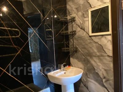 4-бөлмелі пәтер · 58.5 м² · 1/5 қабат, Ауэзова, бағасы: 11.5 млн ₸ в Аксу