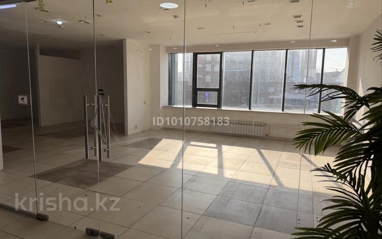 Магазины и бутики · 35 м² за 206 500 ₸ в Усть-Каменогорске — фото 2