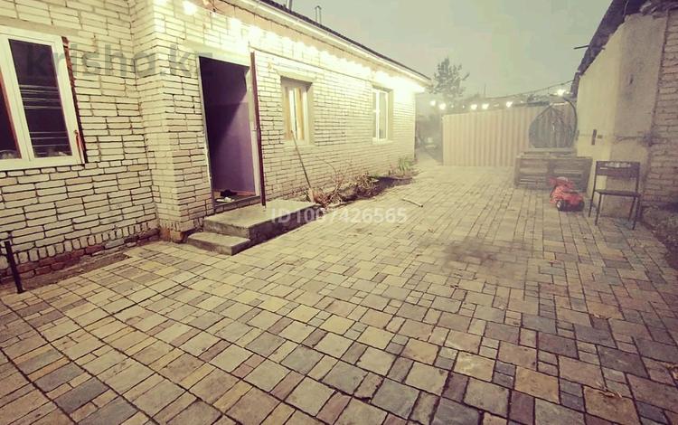 Отдельный дом · 4 комнаты · 80 м² · 9 сот., Ленина 64 за 28 млн 〒 в  — фото 2